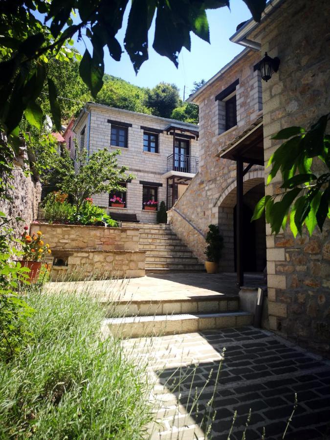 Guesthouse Lucas Zagori エクステリア 写真
