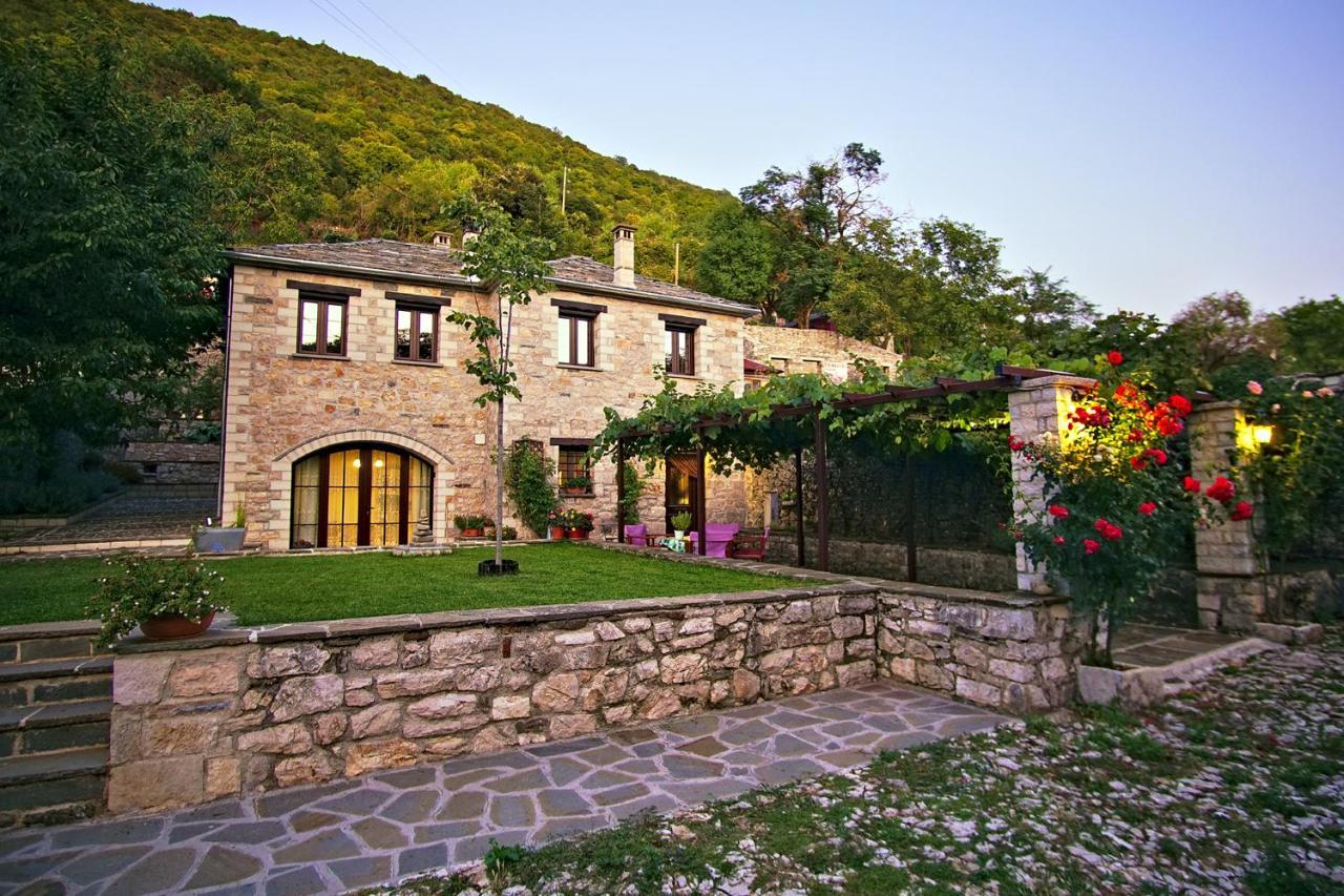 Guesthouse Lucas Zagori エクステリア 写真
