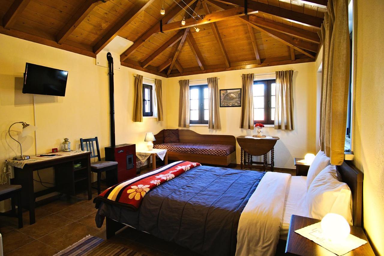 Guesthouse Lucas Zagori エクステリア 写真