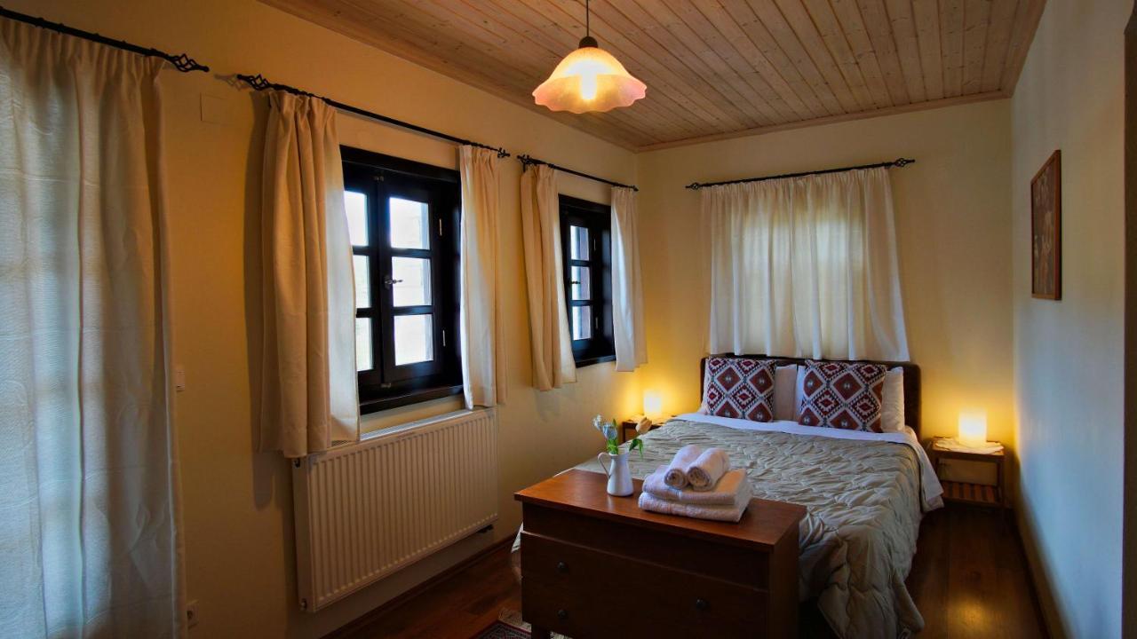 Guesthouse Lucas Zagori エクステリア 写真