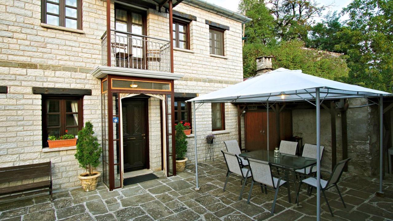 Guesthouse Lucas Zagori エクステリア 写真